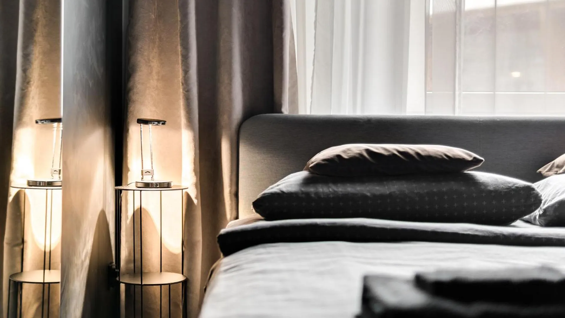Blacknight Apartment - Self Check-In 24H Wroclaw 0*,  Poland