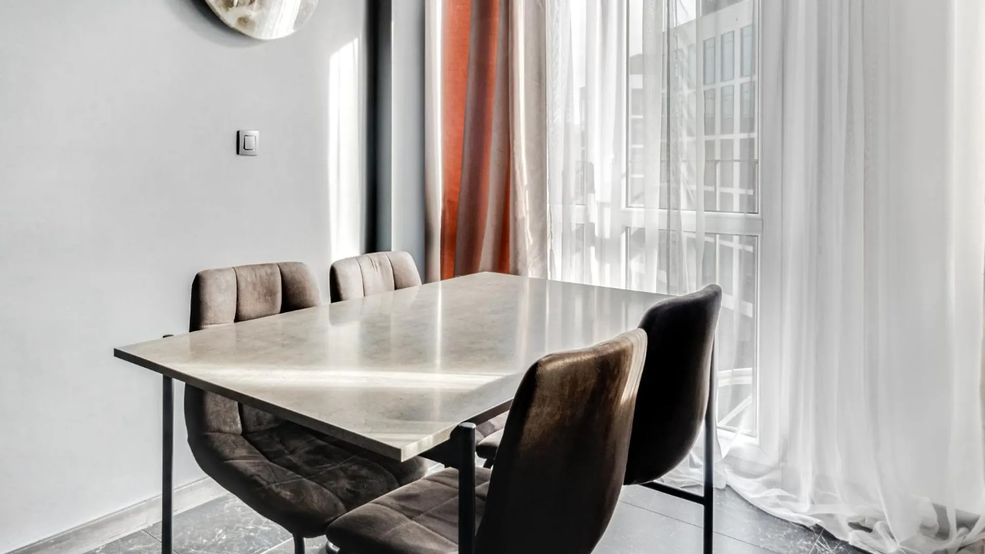 Blacknight Apartment - Self Check-In 24H Wroclaw